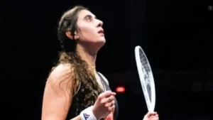 نور الشربيني تحطم الأرقام القياسية في منافسات الملعب الزجاجي